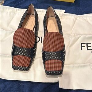 Fendi Black and Brown Geometric Loafers